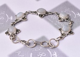925 Sterling Silver Moonstone Stone Hand Crafted Bracelet Women Party Wear Gift - £69.43 GBP