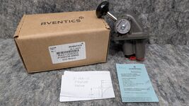AVENTICS R431005003 Air Piloted Valve Panel Mounted, 5 Port, 3 Position,... - $234.90