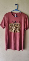 Bella CANVAS  Pumpkin Cheetah Print TEE T-Shirt Women&#39;s Size MEDIUM NWOT - £14.82 GBP