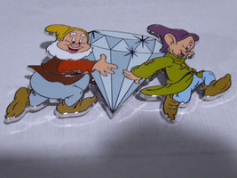 Disney Trading Pins DLP Snow White And Seven Dwarfs Diamond Happy Dopey - £25.89 GBP