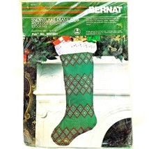 Bernat Christmas Stocking Kit Green White Snowflake Diamonds 10 x 18 Vintage &#39;84 - £13.13 GBP