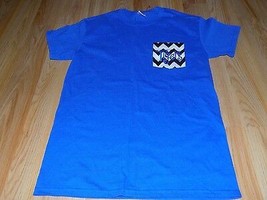 Size Small Gildan T Shirt Solid Blue w Black White Chevron Pocket Memphis TIGERS - £14.35 GBP