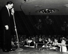 Frank Sinatra Classic On Stage In Concert Circa 50&#39;s 8x10 Photo - £8.50 GBP