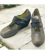 Tsubo Women’s 8 Wedge Heel Olive Green Stripe Brown Leather And Fabric Shoe - $460.56 MXN