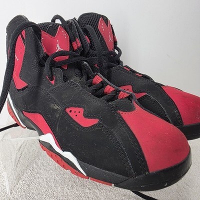 Nike Air Jordan True Flight Bred Black Red Boys Youth 13C Shoes CU4933-001 Item image 2