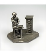 Heritage Pewter Apothecary Compounding Pharmacist Figurine, 3 1/2&quot; Tall - $376.15 MXN