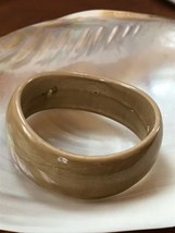 Estate Tan Swirl Tapered Plastic Bangle Bracelet – 2.5 inches across inside diam - £8.20 GBP
