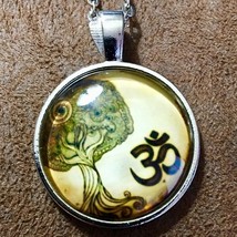 Yoga Om Tree of Life Cabochon Necklace - €2,57 EUR