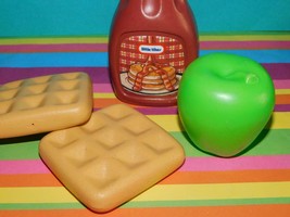 VINTAGE Little Tikes Replacement Pieces Green Apple Waffles Pancake Syru... - £15.52 GBP