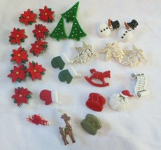 Lot Of BUTTONS/ASSORTED WINTER/CHRISTMAS Buttons 25+ - £7.90 GBP