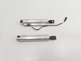 BMW Z4 E89 Hydraulic Cylinder Pair, Convertible Top Roof Main - $3,621.79 MXN