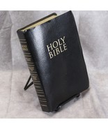 KJV Holy Bible Personal Size Giant Print Reference Bible Red Letter A - $33.01 CAD