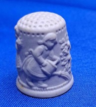 Vintage Lladro Thimble Light Blue Limited Edition 1 1/8&quot; Tall - £16.08 GBP