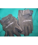 Santa Cruz Gloves (driving? Blackberry picking?) Never worn NEW! - £3.99 GBP