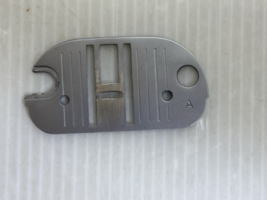 SINGER NEEDLE PLATE ZIG ZAG 6200 SERIES~SEWING MACHINE PART# 312777 - $173.97 MXN