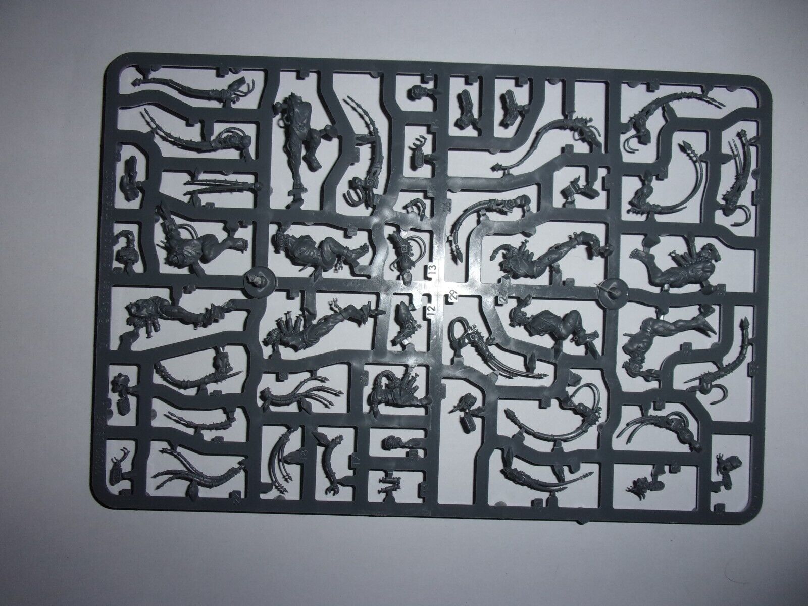 Warhammer 40,000 - Adepta Sororitas Arco Flagellant x5 - Complete on Sprue