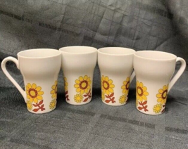 Set 4 Enesco Japan Vintage Ceramic Coffee Mugs with Yellow Red Flowers - £27.37 GBP