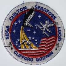 STS-76 NASA SHUTTLE MISSION FLIGHT ASTRONAUT CREW NASA PATCH - POOR - $3.74