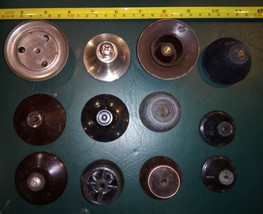 9TT89 ASSORTED KNOBS FROM COOKING LIDS, SOME HAVE SCREWS, SOME DO NOT, G... - $9.45