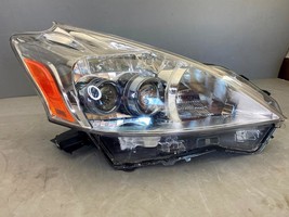 OEM 2010-2011 Toyota Prius Right Passenger side HeadLight Dual Projector Blue - $440.55