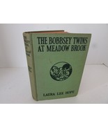 THE BOBBSEY TWINS AT MEADOW BROOK LAURA LEE HOPE HC BOOK GROSSET &amp; DUNLA... - $109.57 MXN