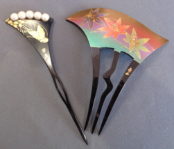 Vintage Hair Combs Large Plastic Hand Painted Faux Pearl Artist Signed Asian - £26.37 GBP