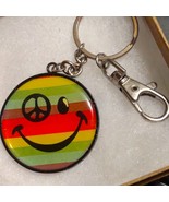 60s rainbow peace sign smiley face keychain - €16,07 EUR