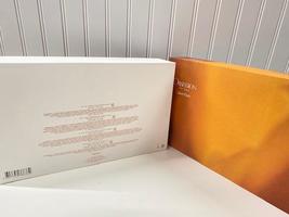 Obsession by Calvin Klein 4PC gift set for men 4oz EDT + 2.5oz Balm ,Gel + Deodo - £54.72 GBP