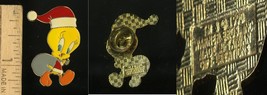 Vintage 1990 Tweety Santa Warner Bros Enamal Pin Made In Taiwan - £7.95 GBP