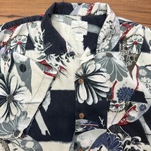 Tommy Bahama Relax 100% Silk Mens Medium Floral Button Up Shirt Short Sl... - $24.54