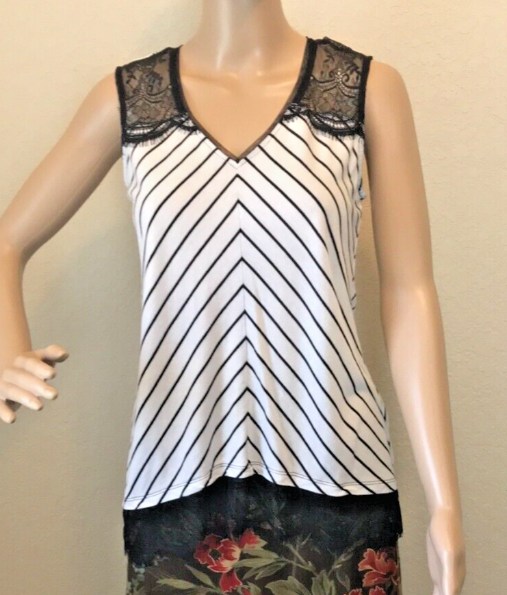 White House Black Market Women&#39;s Sleeveless Top Size S - $17.86