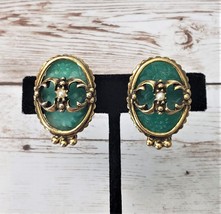Vintage Clip On Earrings - Large Oval Green &amp; Gold Tone Statement 1.25&quot; - £13.36 GBP