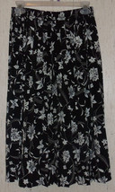 Excellent Womens Alfred Dunner Petite Black W/ Floral Pleated Skirt Size 10P - £20.14 GBP