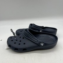 crocs navy blue clogs size 6 - $34.65