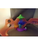 DreamWorks Trolls Poppy&#39;s Coronation Pod Figure Playset  - $16.41 CAD