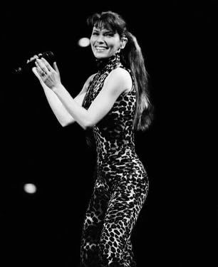ShaniaTwain - 8&quot;x10&quot; BW Photo - $15.67