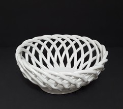 NEW RARE Williams Sonoma Ceramic Woven Bread Basket 9&quot; x 10 1/2&quot; x 5&quot; Earthware - £99.68 GBP