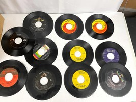 Lot of 55 Vinyl Records LP 45 RPM Decorating &amp; Crafts Various Genres - £23.30 GBP
