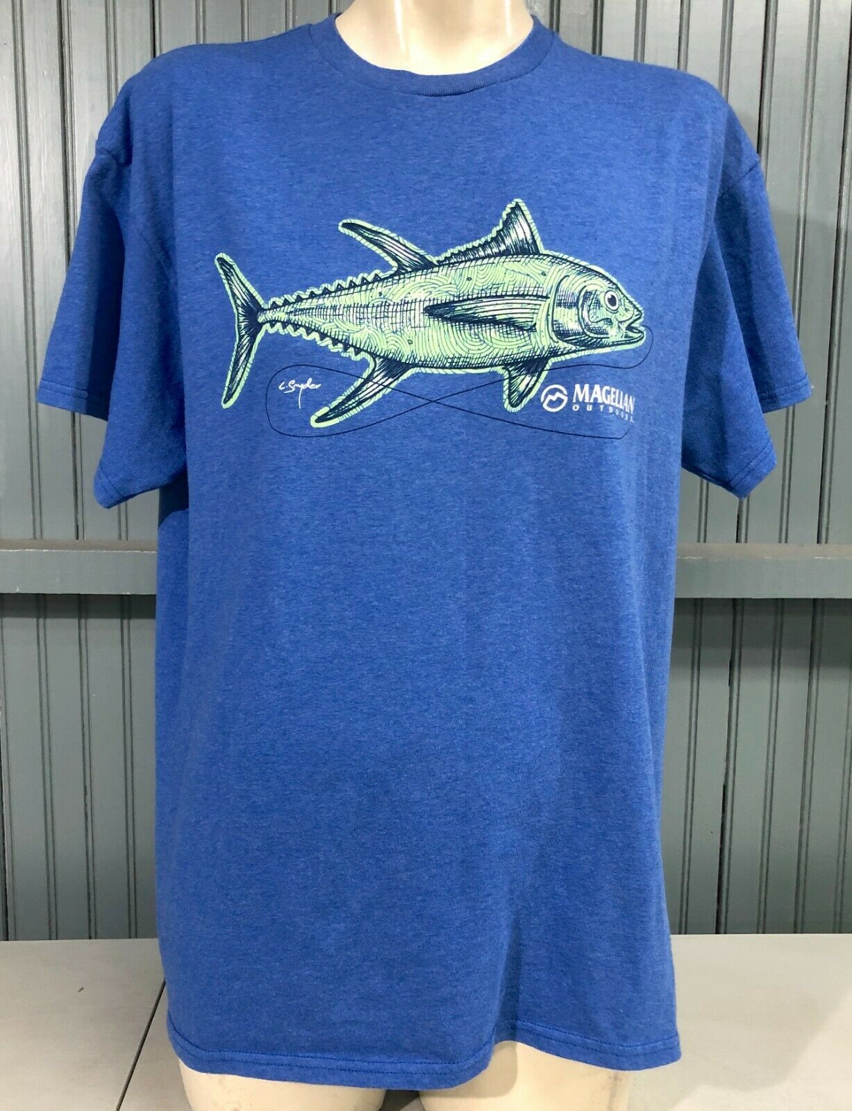 Primary image for Magellan Outdoors Blue Fishing Large T-Shirt