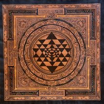 OIL VARNISHED SRI YANTRA / SRI CHAKRA NEWARI PAUBHA MASTERPIECE THANGKA ... - $2,642.87 MXN
