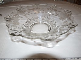 Vintage Glass or Crystal Bowl Kitchenware Leaf Bowl 12 1/2&quot; serving bowl ~ - £16.71 GBP