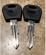 Key with GM Uncut Blade Non Chip DW04RAP -Two Keys - $5.93