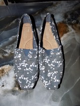 TOM&#39;S Alpargata Blue Splatter Floral Classic Flats Shoes Size 10 Women&#39;s... - $45.00