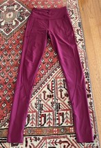 Victoria Secret Sport Knockout Leggings phone pockets SMALL magenta perf... - $19.77