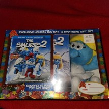 The Smurfs 2 Exclusive Holiday Blu-Ray &amp; DVD Movie Gift Set with Smurfette Plush - £9.36 GBP