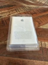 Apple iPod shuffle 2nd Generation  PURPLE (1 GB) New Factory Sealed - £54.45 GBP