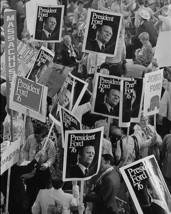Supporters of President Gerald Ford at 1976 Republican Convention Photo ... - $8.81+