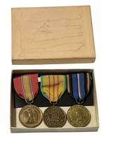 Vietnam Service Medal National Defense Medal War US Military Armed Force... - $695.93 MXN