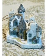David Winter Cottages John Hine Studio Ornaments Hogmany &amp; Christmas In ... - $19.41 CAD