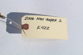 2002-2006 MINI COOPER S REAR SEAT BELT RETRACTOR BLACK K422 image 2